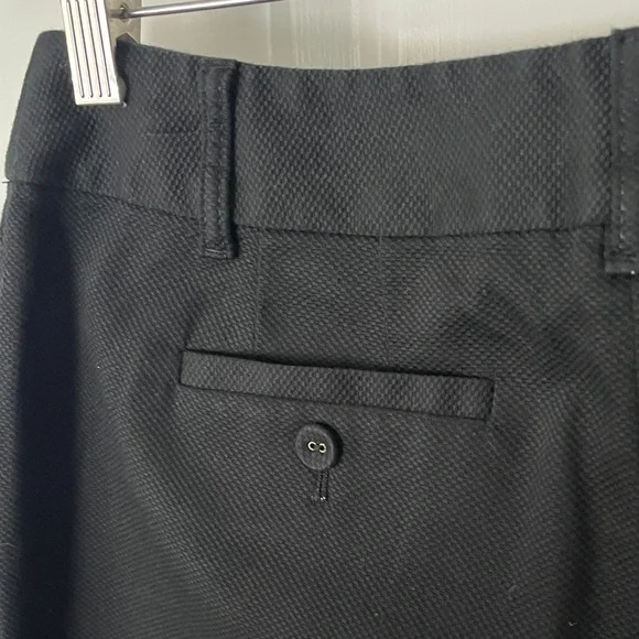 LOFT Ann Black textured Ankle Pants size 4 straight leg - Picture 8 of 8